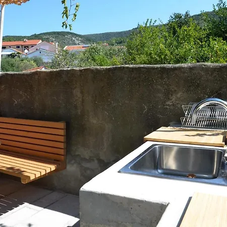 Apartments Martamare Martinscica  Exterior photo
