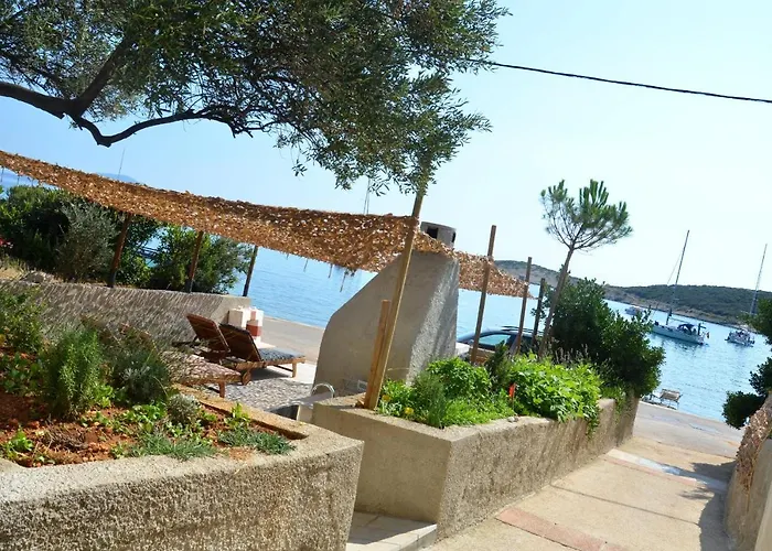 Apartments Martamare