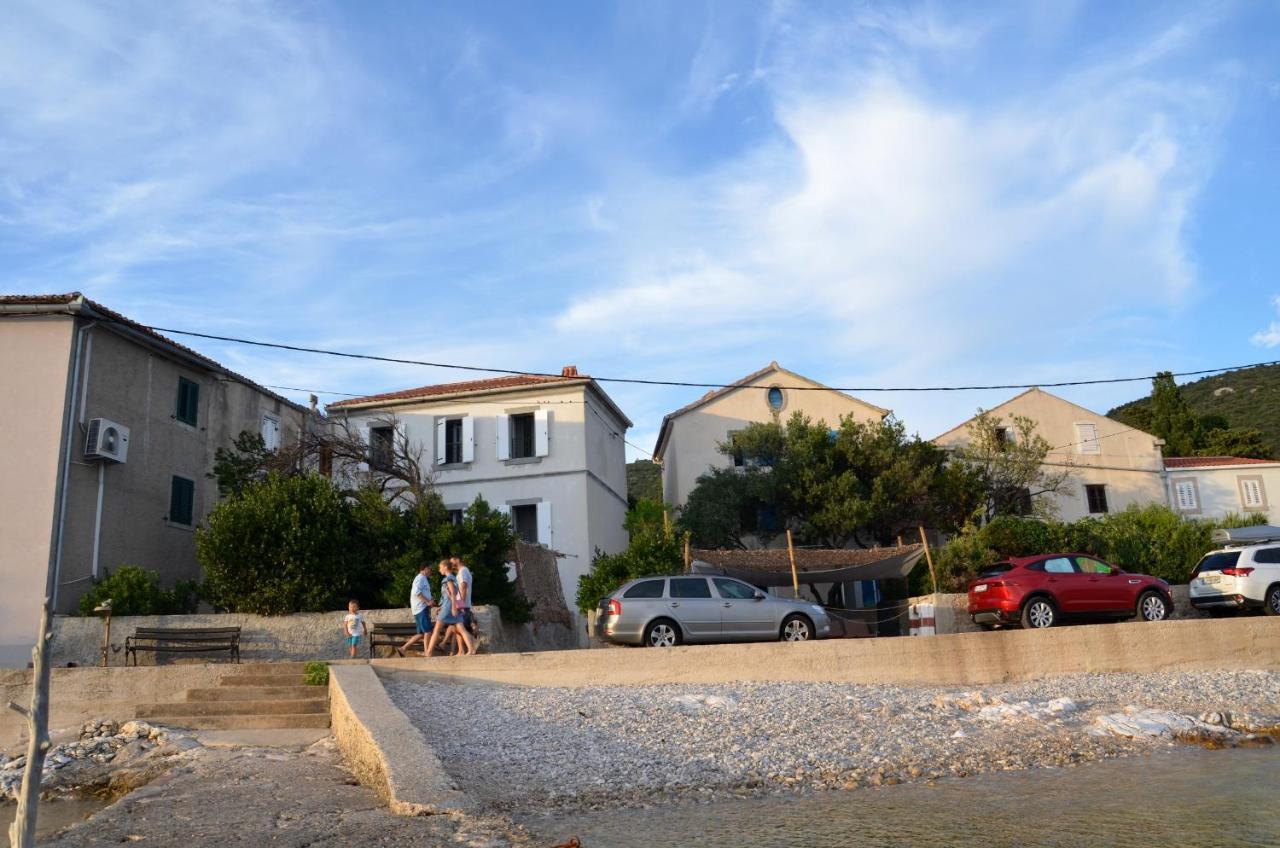 Martamare * Martinscica (Cres)