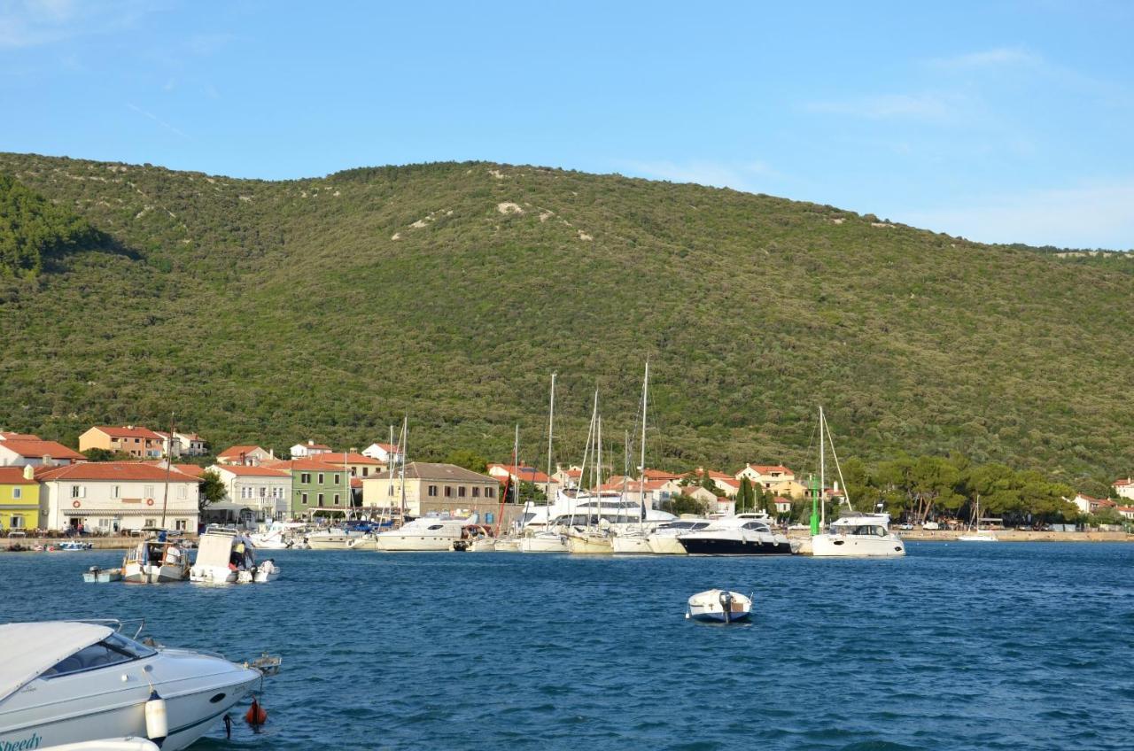 Apartment Martamare Martinscica (Cres)